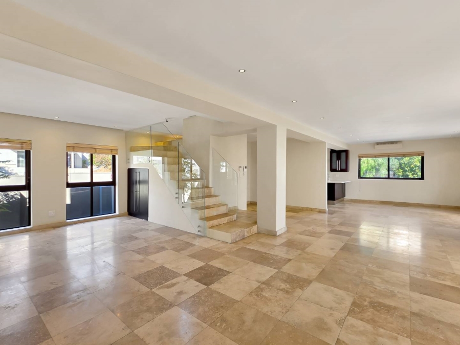 3 Bedroom Property for Sale in Fresnaye Western Cape